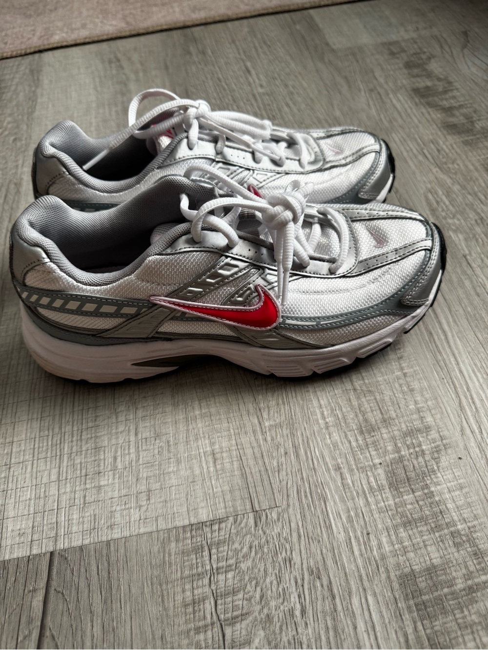 Nike Women White Silver Running Sneakers with Pink Swoosh